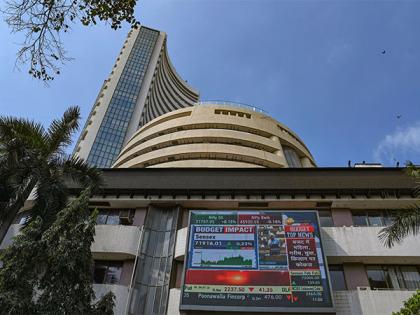 Selling pressure drags the market, after a positive start both Sensex and Nifty trading in red | Selling pressure drags the market, after a positive start both Sensex and Nifty trading in red Selling pressure drags the market, after a positive start both Sensex and Nifty trading in red | Selling pressure drags the market, after a positive start both Sensex and Nifty trading in red