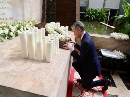 US Ambassador to India pays tributes to 26/11 martyrs | US Ambassador to India pays tributes to 26/11 martyrs US Ambassador to India pays tributes to 26/11 martyrs | US Ambassador to India pays tributes to 26/11 martyrs