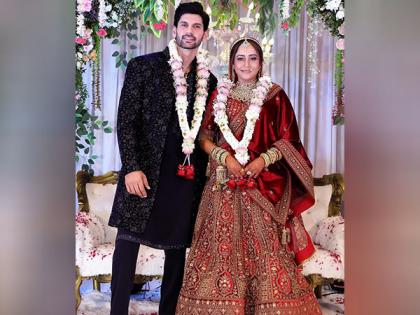 Balika Vadhu actress Aasiya Kazi ties the knot with Gulshan Nain in Mumbai; checkout pics | Balika Vadhu actress Aasiya Kazi ties the knot with Gulshan Nain in Mumbai; checkout pics Balika Vadhu actress Aasiya Kazi ties the knot with Gulshan Nain in Mumbai; checkout pics | Balika Vadhu actress Aasiya Kazi ties the knot with Gulshan Nain in Mumbai; checkout pics