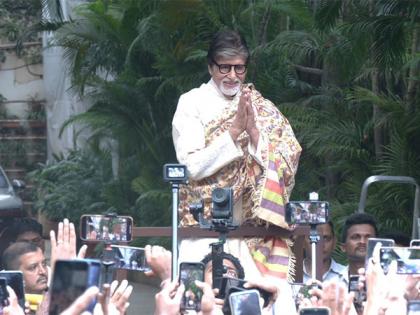 Amitabh Bachchan expresses gratitude to fans for their 'Sunday darshan' ritual | Amitabh Bachchan expresses gratitude to fans for their 'Sunday darshan' ritual Amitabh Bachchan expresses gratitude to fans for their 'Sunday darshan' ritual | Amitabh Bachchan expresses gratitude to fans for their 'Sunday darshan' ritual