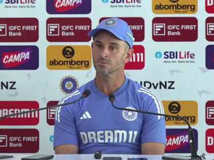 BGT: Assistant coach ten Doeschate picks player with very "high ceiling," affirms India won't surrender on Day 2 | BGT: Assistant coach ten Doeschate picks player with very "high ceiling," affirms India won't surrender on Day 2