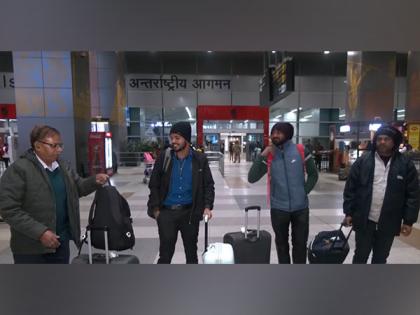 Four Indians evacuated from Syria arrive at Delhi Airport, thank embassy for their efforts | Four Indians evacuated from Syria arrive at Delhi Airport, thank embassy for their efforts Four Indians evacuated from Syria arrive at Delhi Airport, thank embassy for their efforts | Four Indians evacuated from Syria arrive at Delhi Airport, thank embassy for their efforts