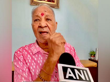 "We did several shows together across the world": Pt Hariprasad Chaurasia remembers Ustad Zakir Hussain | "We did several shows together across the world": Pt Hariprasad Chaurasia remembers Ustad Zakir Hussain "We did several shows together across the world": Pt Hariprasad Chaurasia remembers Ustad Zakir Hussain | "We did several shows together across the world": Pt Hariprasad Chaurasia remembers Ustad Zakir Hussain