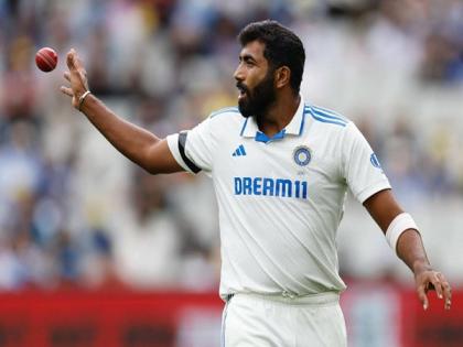 Indian players wear black armbands at MCG Test to honour former PM Manmohan Singh | Indian players wear black armbands at MCG Test to honour former PM Manmohan Singh