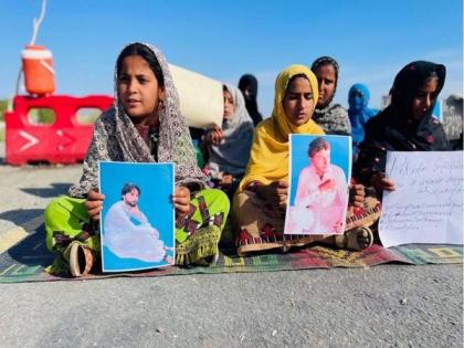 Families of forcibly disappeared Baloch men threaten to block CPEC road indefinitely | Families of forcibly disappeared Baloch men threaten to block CPEC road indefinitely Families of forcibly disappeared Baloch men threaten to block CPEC road indefinitely | Families of forcibly disappeared Baloch men threaten to block CPEC road indefinitely