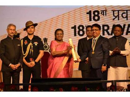 Singapore-Based Entrepreneur Atul Temurnikar, Felicitated with India's Pravasi Bhartiya Samman Award 2025 | Singapore-Based Entrepreneur Atul Temurnikar, Felicitated with India's Pravasi Bhartiya Samman Award 2025 Singapore-Based Entrepreneur Atul Temurnikar, Felicitated with India's Pravasi Bhartiya Samman Award 2025 | Singapore-Based Entrepreneur Atul Temurnikar, Felicitated with India's Pravasi Bhartiya Samman Award 2025