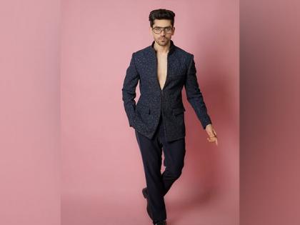 Bigg Boss 18 final: Avinash Mishra loses on top 3 after elimination, Salman Khan praises his journey in show | Bigg Boss 18 final: Avinash Mishra loses on top 3 after elimination, Salman Khan praises his journey in show Bigg Boss 18 final: Avinash Mishra loses on top 3 after elimination, Salman Khan praises his journey in show | Bigg Boss 18 final: Avinash Mishra loses on top 3 after elimination, Salman Khan praises his journey in show