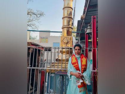 Priyanka Chopra offers prayers at Chilkur Balaji Temple ahead of start of her speculative film with SS Rajamouli | Priyanka Chopra offers prayers at Chilkur Balaji Temple ahead of start of her speculative film with SS Rajamouli Priyanka Chopra offers prayers at Chilkur Balaji Temple ahead of start of her speculative film with SS Rajamouli | Priyanka Chopra offers prayers at Chilkur Balaji Temple ahead of start of her speculative film with SS Rajamouli