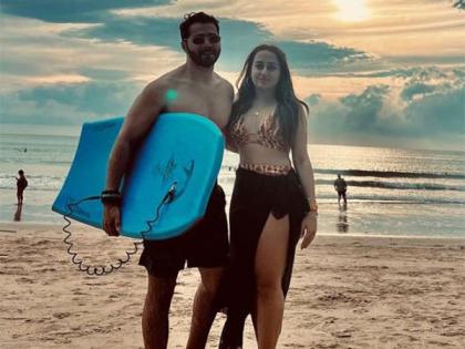 Varun Dhawan celebrates fourth wedding anniversary with wife Natasha, shares romantic pics | Varun Dhawan celebrates fourth wedding anniversary with wife Natasha, shares romantic pics Varun Dhawan celebrates fourth wedding anniversary with wife Natasha, shares romantic pics | Varun Dhawan celebrates fourth wedding anniversary with wife Natasha, shares romantic pics