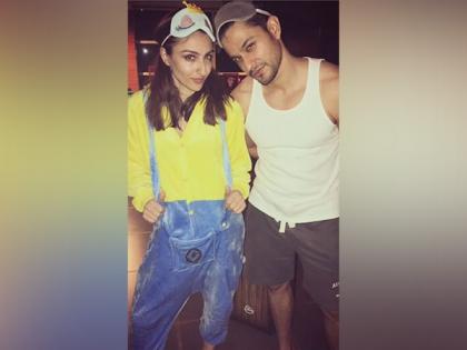 Soha Ali Khan, Kunal Kemmu mark a decade of togetherness; share throwback pics | Soha Ali Khan, Kunal Kemmu mark a decade of togetherness; share throwback pics Soha Ali Khan, Kunal Kemmu mark a decade of togetherness; share throwback pics | Soha Ali Khan, Kunal Kemmu mark a decade of togetherness; share throwback pics