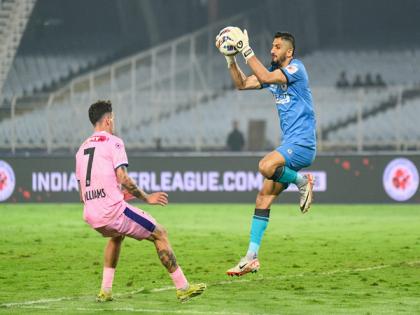 ISL: Mohun Bagan Super Giant aim to solidify grip at top spot with victory against Mohammedan SC | ISL: Mohun Bagan Super Giant aim to solidify grip at top spot with victory against Mohammedan SC ISL: Mohun Bagan Super Giant aim to solidify grip at top spot with victory against Mohammedan SC | ISL: Mohun Bagan Super Giant aim to solidify grip at top spot with victory against Mohammedan SC