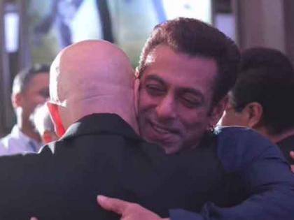 Anupam Kher shares rare pic with Salman Khan, calls their relationship 'saalo ki dosti' | Anupam Kher shares rare pic with Salman Khan, calls their relationship 'saalo ki dosti' Anupam Kher shares rare pic with Salman Khan, calls their relationship 'saalo ki dosti' | Anupam Kher shares rare pic with Salman Khan, calls their relationship 'saalo ki dosti'
