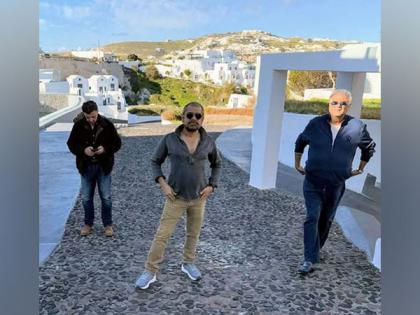 Anees Bazmee, Boney Kapoor prep for 'No Entry' sequel with Greece recce | Anees Bazmee, Boney Kapoor prep for 'No Entry' sequel with Greece recce Anees Bazmee, Boney Kapoor prep for 'No Entry' sequel with Greece recce | Anees Bazmee, Boney Kapoor prep for 'No Entry' sequel with Greece recce