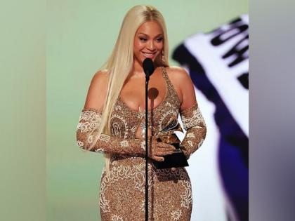 Beyonce becomes first black woman to win Country Grammy in 50 years | Beyonce becomes first black woman to win Country Grammy in 50 years Beyonce becomes first black woman to win Country Grammy in 50 years | Beyonce becomes first black woman to win Country Grammy in 50 years