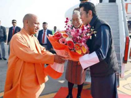 Uttar Pradesh CM Yogi Adityanath welcomes Bhutan's King in Lucknow | Uttar Pradesh CM Yogi Adityanath welcomes Bhutan's King in Lucknow Uttar Pradesh CM Yogi Adityanath welcomes Bhutan's King in Lucknow | Uttar Pradesh CM Yogi Adityanath welcomes Bhutan's King in Lucknow