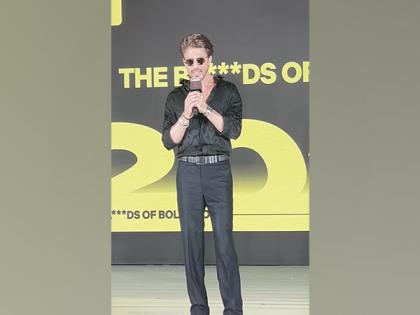 "Maine kaha, jaa beta, baap ka naam roshan kar": SRK on Aryan's directorial debut 'The BA***DS of Bollywood' | "Maine kaha, jaa beta, baap ka naam roshan kar": SRK on Aryan's directorial debut 'The BA***DS of Bollywood' "Maine kaha, jaa beta, baap ka naam roshan kar": SRK on Aryan's directorial debut 'The BA***DS of Bollywood' | "Maine kaha, jaa beta, baap ka naam roshan kar": SRK on Aryan's directorial debut 'The BA***DS of Bollywood'