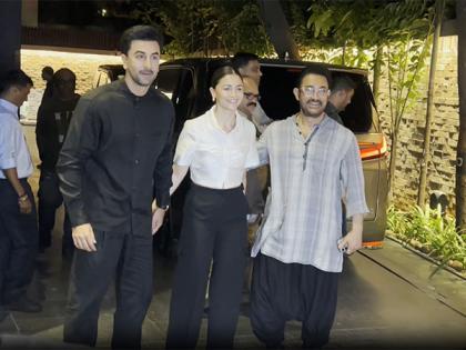 Bollywood power couple Ranbir Kapoor, Alia Bhatt attend Aamir Khan's screening of 'Loveyapa'; check pics | Bollywood power couple Ranbir Kapoor, Alia Bhatt attend Aamir Khan's screening of 'Loveyapa'; check pics Bollywood power couple Ranbir Kapoor, Alia Bhatt attend Aamir Khan's screening of 'Loveyapa'; check pics | Bollywood power couple Ranbir Kapoor, Alia Bhatt attend Aamir Khan's screening of 'Loveyapa'; check pics