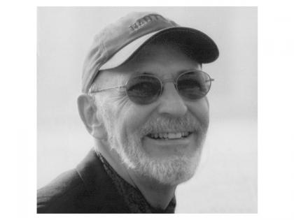 'Broadway' poster artist David Edward dies at 83 | 'Broadway' poster artist David Edward dies at 83 'Broadway' poster artist David Edward dies at 83 | 'Broadway' poster artist David Edward dies at 83