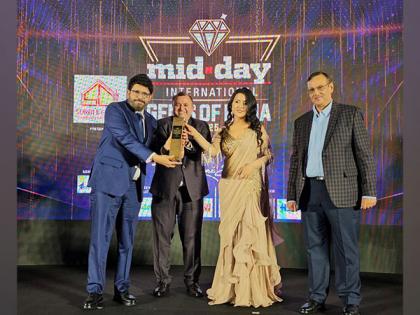 Rajeev Chaudhari Wins Mid-Day Iconic Film Trade Analyst Award | Rajeev Chaudhari Wins Mid-Day Iconic Film Trade Analyst Award Rajeev Chaudhari Wins Mid-Day Iconic Film Trade Analyst Award | Rajeev Chaudhari Wins Mid-Day Iconic Film Trade Analyst Award