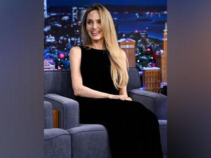 "My mother had to give up her dreams...": Angelina Jolie gets emotional reflecting on father's Oscar win | "My mother had to give up her dreams...": Angelina Jolie gets emotional reflecting on father's Oscar win "My mother had to give up her dreams...": Angelina Jolie gets emotional reflecting on father's Oscar win | "My mother had to give up her dreams...": Angelina Jolie gets emotional reflecting on father's Oscar win