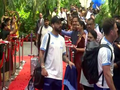 Team India arrive at hotel in Bhubaneswar ahead of 2nd ODI against England | Team India arrive at hotel in Bhubaneswar ahead of 2nd ODI against England