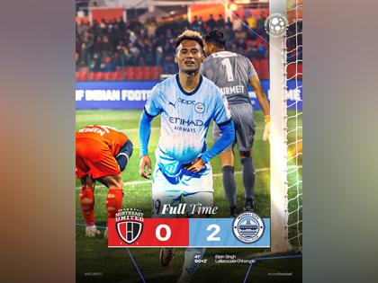 ISL: Mumbai City FC hands NorthEast United FC their first loss after 8 games in Shillong | ISL: Mumbai City FC hands NorthEast United FC their first loss after 8 games in Shillong ISL: Mumbai City FC hands NorthEast United FC their first loss after 8 games in Shillong | ISL: Mumbai City FC hands NorthEast United FC their first loss after 8 games in Shillong