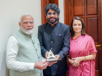 Actor Nagarjuna meets PM Modi presents him book on cinema legend Akkineni Nageswara Rao | Actor Nagarjuna meets PM Modi presents him book on cinema legend Akkineni Nageswara Rao Actor Nagarjuna meets PM Modi presents him book on cinema legend Akkineni Nageswara Rao | Actor Nagarjuna meets PM Modi presents him book on cinema legend Akkineni Nageswara Rao