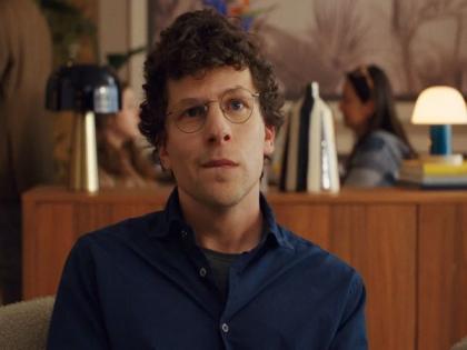 Jesse Eisenberg says he has "only bad memories" of hosting SNL | Jesse Eisenberg says he has "only bad memories" of hosting SNL Jesse Eisenberg says he has "only bad memories" of hosting SNL | Jesse Eisenberg says he has "only bad memories" of hosting SNL