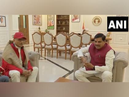 Veteran actor Annu Kapoor meets MP CM Mohan Yadav at his residence | Veteran actor Annu Kapoor meets MP CM Mohan Yadav at his residence Veteran actor Annu Kapoor meets MP CM Mohan Yadav at his residence | Veteran actor Annu Kapoor meets MP CM Mohan Yadav at his residence