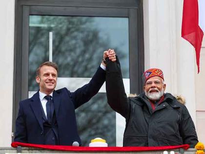 PM Modi holds bilateral talks with Macron, France agrees to host 10 Indian Startups | PM Modi holds bilateral talks with Macron, France agrees to host 10 Indian Startups PM Modi holds bilateral talks with Macron, France agrees to host 10 Indian Startups | PM Modi holds bilateral talks with Macron, France agrees to host 10 Indian Startups