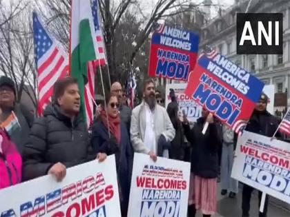 US: Members of Indian diaspora outside Blair House chant slogans "Vande Mataram", "Modi Modi" | US: Members of Indian diaspora outside Blair House chant slogans "Vande Mataram", "Modi Modi" US: Members of Indian diaspora outside Blair House chant slogans "Vande Mataram", "Modi Modi" | US: Members of Indian diaspora outside Blair House chant slogans "Vande Mataram", "Modi Modi"