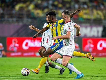 ISL: Mohun Bagan Super Giant beat Kerala Blasters 3-0 | ISL: Mohun Bagan Super Giant beat Kerala Blasters 3-0 ISL: Mohun Bagan Super Giant beat Kerala Blasters 3-0 | ISL: Mohun Bagan Super Giant beat Kerala Blasters 3-0