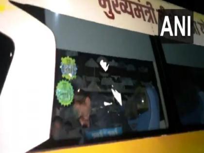 Illegal Indian immigrants deported from US to Amritsar being sent to respective states | Illegal Indian immigrants deported from US to Amritsar being sent to respective states