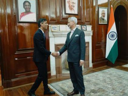 EAM Jaishankar meets former UK PM Rishi Sunak | EAM Jaishankar meets former UK PM Rishi Sunak EAM Jaishankar meets former UK PM Rishi Sunak | EAM Jaishankar meets former UK PM Rishi Sunak