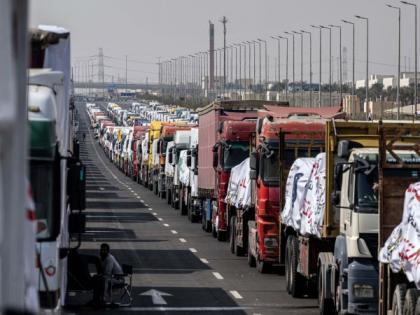 290 humanitarian aid trucks enter Gaza Strip | 290 humanitarian aid trucks enter Gaza Strip 290 humanitarian aid trucks enter Gaza Strip | 290 humanitarian aid trucks enter Gaza Strip