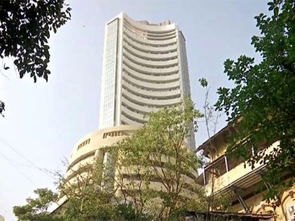 Despite opening in green after eight trading sessions, Indian markets are still under pressure of FPIs selling | Despite opening in green after eight trading sessions, Indian markets are still under pressure of FPIs selling Despite opening in green after eight trading sessions, Indian markets are still under pressure of FPIs selling | Despite opening in green after eight trading sessions, Indian markets are still under pressure of FPIs selling