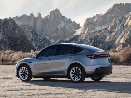 Even with reduced duty, the cheapest Tesla car will cost Rs 35-40 lakhs in India | Even with reduced duty, the cheapest Tesla car will cost Rs 35-40 lakhs in India Even with reduced duty, the cheapest Tesla car will cost Rs 35-40 lakhs in India | Even with reduced duty, the cheapest Tesla car will cost Rs 35-40 lakhs in India