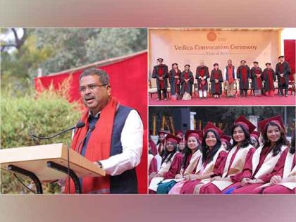 The Government of India wants to be facilitators, mentors and partners for women's growth: Shri Dharmendra Pradhan, Union Minister of Education | The Government of India wants to be facilitators, mentors and partners for women's growth: Shri Dharmendra Pradhan, Union Minister of Education The Government of India wants to be facilitators, mentors and partners for women's growth: Shri Dharmendra Pradhan, Union Minister of Education | The Government of India wants to be facilitators, mentors and partners for women's growth: Shri Dharmendra Pradhan, Union Minister of Education