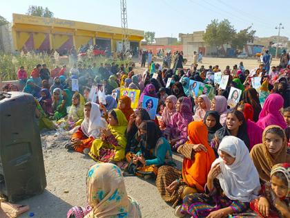 Pakistan: Internet shutdown takes place in Balochistan during rally against targeted killings | Pakistan: Internet shutdown takes place in Balochistan during rally against targeted killings Pakistan: Internet shutdown takes place in Balochistan during rally against targeted killings | Pakistan: Internet shutdown takes place in Balochistan during rally against targeted killings