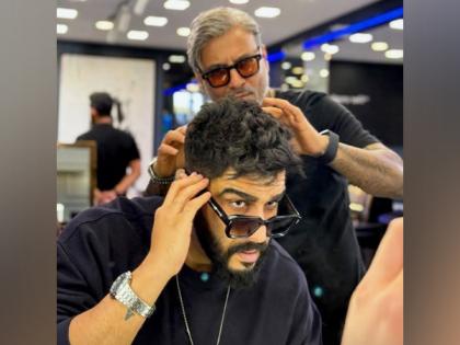 Arjun Kapoor flaunts his new hairdo | Arjun Kapoor flaunts his new hairdo Arjun Kapoor flaunts his new hairdo | Arjun Kapoor flaunts his new hairdo