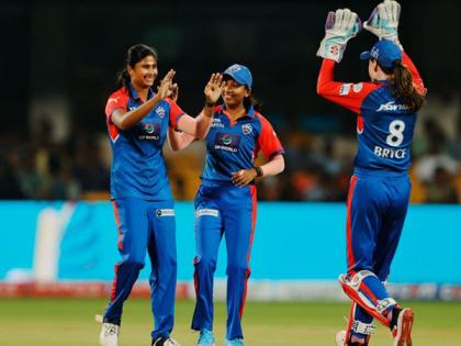 WPL: Delhi Capitals move to top of table with emphatic win over Gujarat Giants | WPL: Delhi Capitals move to top of table with emphatic win over Gujarat Giants