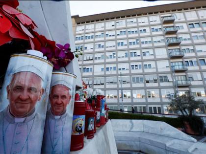 Pope's kidney issues subside with "mild insufficiency" | Pope's kidney issues subside with "mild insufficiency" Pope's kidney issues subside with "mild insufficiency" | Pope's kidney issues subside with "mild insufficiency"