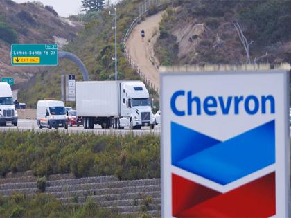 Trump blocks 'concessions' on oil company's operations in Venezuela | Trump blocks 'concessions' on oil company's operations in Venezuela Trump blocks 'concessions' on oil company's operations in Venezuela | Trump blocks 'concessions' on oil company's operations in Venezuela