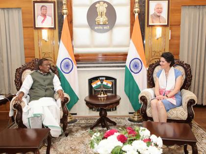 US Consulate General calls on Assam Governor; talks on state's economy, tourism | US Consulate General calls on Assam Governor; talks on state's economy, tourism US Consulate General calls on Assam Governor; talks on state's economy, tourism | US Consulate General calls on Assam Governor; talks on state's economy, tourism