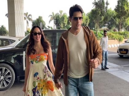Kiara Advani, Sidharth Malhotra jet off for vacation after pregnancy announcement | Kiara Advani, Sidharth Malhotra jet off for vacation after pregnancy announcement Kiara Advani, Sidharth Malhotra jet off for vacation after pregnancy announcement | Kiara Advani, Sidharth Malhotra jet off for vacation after pregnancy announcement