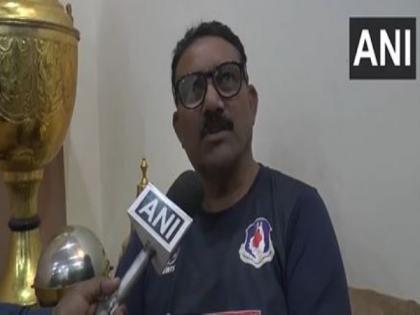 Shami's childhood coach defends bowler for not observing 'Roza' during IND-AUS clash, says, "Country comes first..." | Shami's childhood coach defends bowler for not observing 'Roza' during IND-AUS clash, says, "Country comes first..."