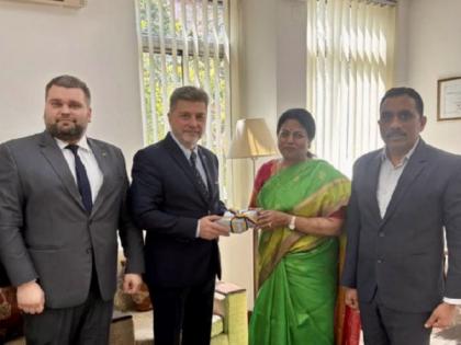 Ukraine Envoy to India meets Maharashtra's Resident Commissioner, discusses "stronger bilateral ties" | Ukraine Envoy to India meets Maharashtra's Resident Commissioner, discusses "stronger bilateral ties" Ukraine Envoy to India meets Maharashtra's Resident Commissioner, discusses "stronger bilateral ties" | Ukraine Envoy to India meets Maharashtra's Resident Commissioner, discusses "stronger bilateral ties"