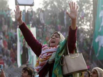 Pakistan: Women's March demands recognition of International Women's Day as national holiday | Pakistan: Women's March demands recognition of International Women's Day as national holiday Pakistan: Women's March demands recognition of International Women's Day as national holiday | Pakistan: Women's March demands recognition of International Women's Day as national holiday