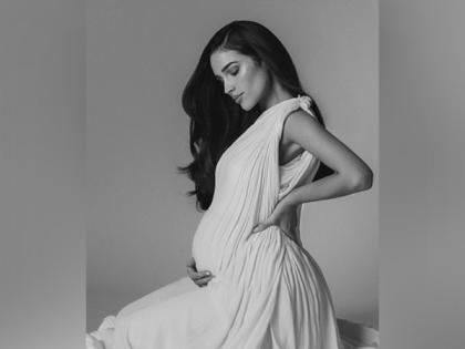 Olivia Culpo announces pregnancy with Christian McCaffrey | Olivia Culpo announces pregnancy with Christian McCaffrey Olivia Culpo announces pregnancy with Christian McCaffrey | Olivia Culpo announces pregnancy with Christian McCaffrey