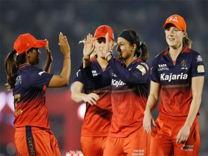 WPL: RCB's 11-run victory over Mumbai Indians sends Delhi Capitals to final | WPL: RCB's 11-run victory over Mumbai Indians sends Delhi Capitals to final